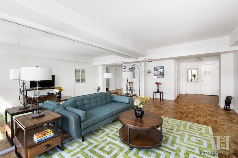 1 bedroom Apartment For Sale: 80 PARK..