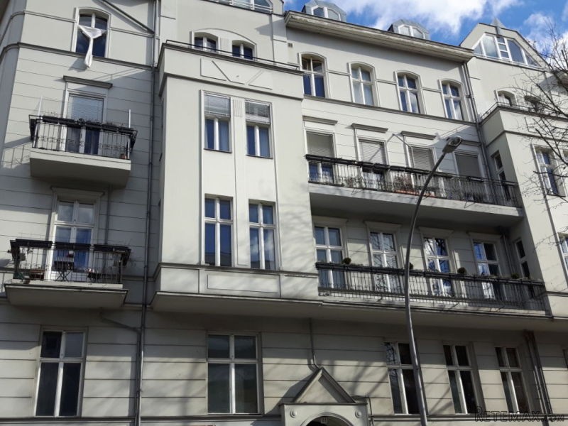 Luxury Old Apartment in West Berlin Top..