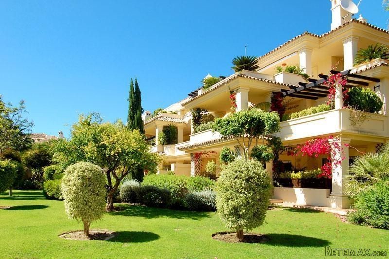 6 Bedrooms - Apartment - Malaga - For..