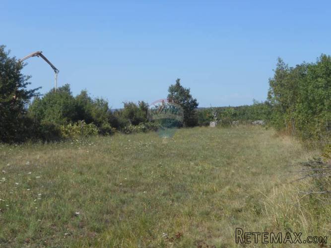 Istra, okolica Žminja, građevinsko zemljište od 1515 m2 - 2