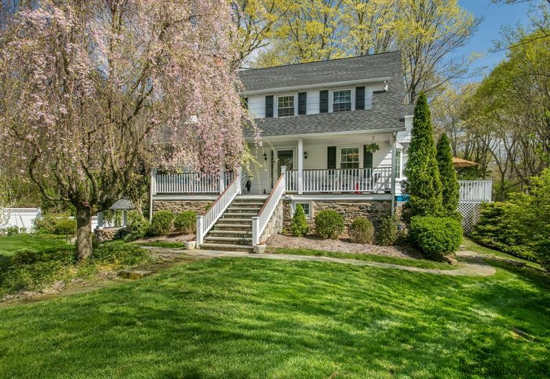4 bedroom House For Sale: 25 Old Lake..