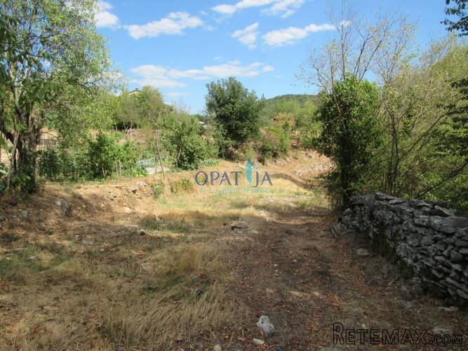 Buzet - građevinsko zemljište