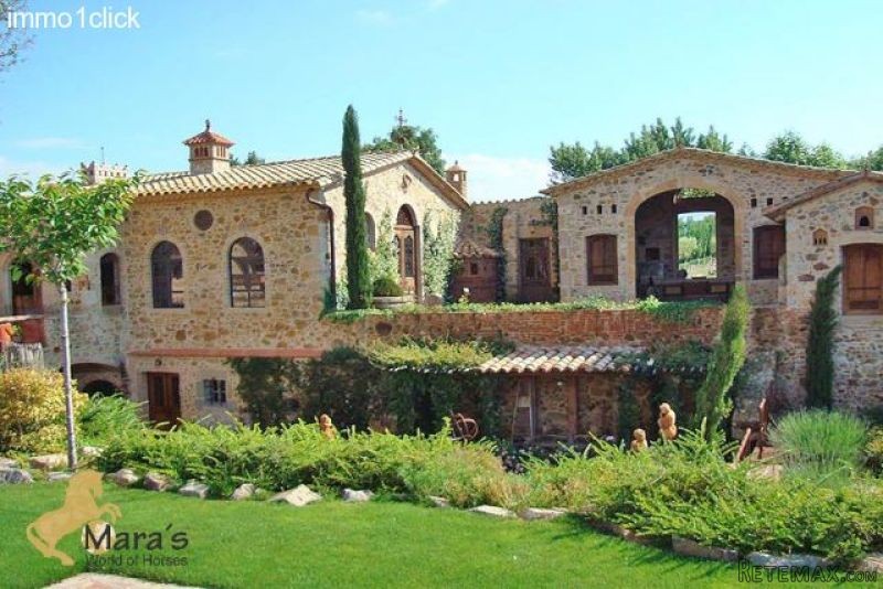 Girona: renovated luxury mill, finca..