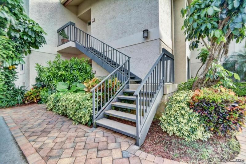 19265 Sabal Lake Dr #5095, Boca Raton..