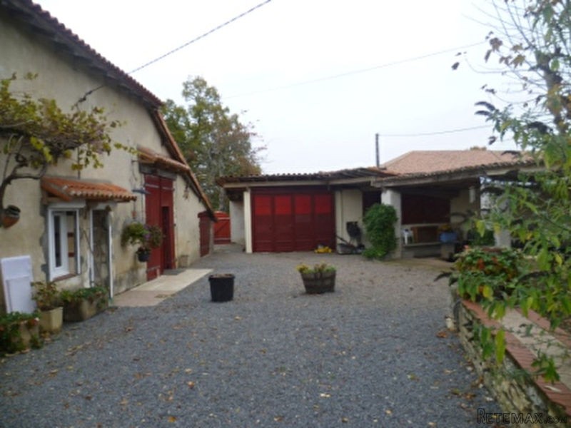 Spacious Renovated Farmhouse With Barn.. - 2