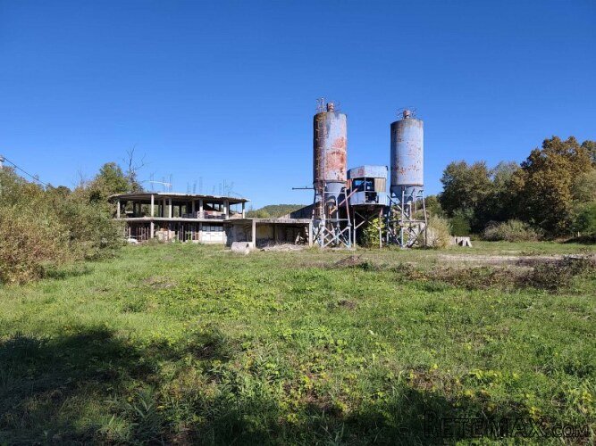 Industrijsko zemljište sa objektima Cazin - 11