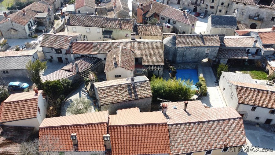 ISTRA, GRAČIŠĆE - Kompleks od 3 kamene vile u starom gradu s - 3