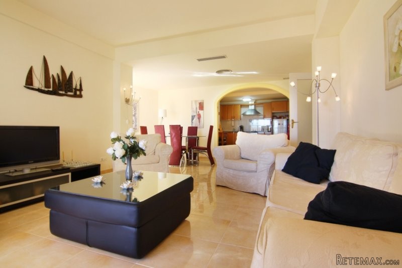 2 Bedroom Apartment Arenal Beach Javea - 2