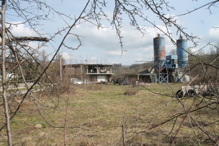 Industrijska zemljišta sa objektima - 4