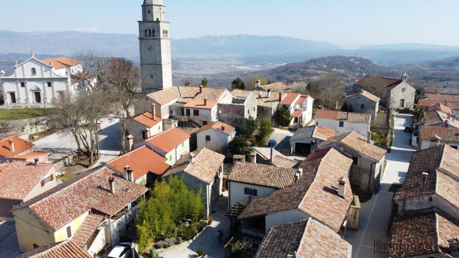 ISTRA, GRAČIŠĆE - Kompleks od 3 kamene vile u starom gradu s - 6
