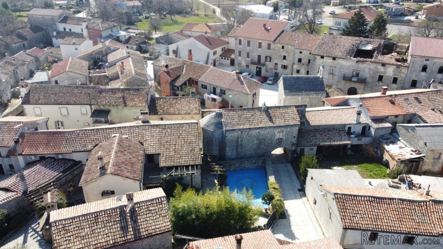 ISTRA, GRAČIŠĆE - Kompleks od 3 kamene vile u starom gradu s - 7