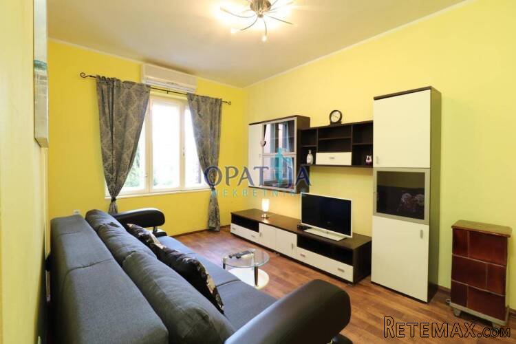 Stan: Opatija, 50 m od šetnice, 1s+db, novouređeno