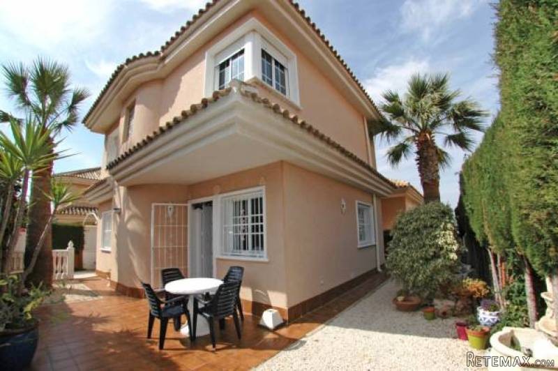 4 Bedroom 2 Bathroom Villa In Punta.. - 2