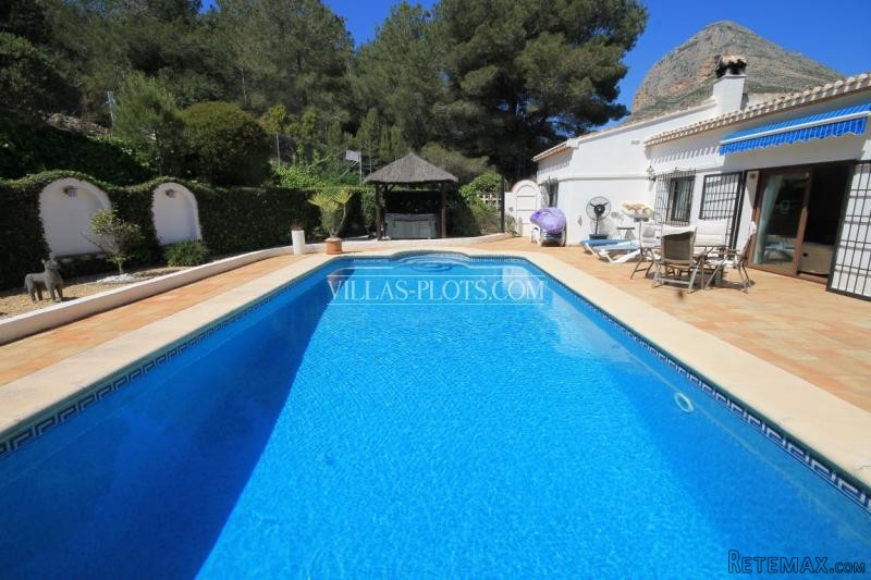 5 Bedroom Villa In Javea - 2