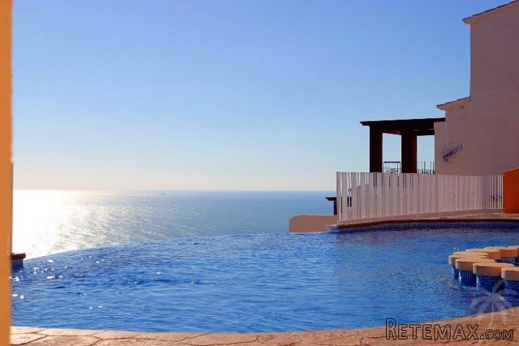 Spectacular penthouse apartment located in Benitachell with..