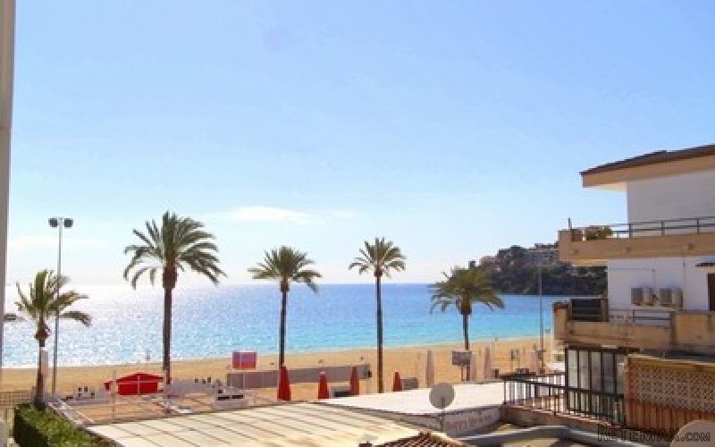2 Bedrooms frontline beach apartment..