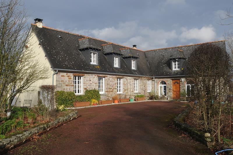 6 Bedroom Farm House For Sale