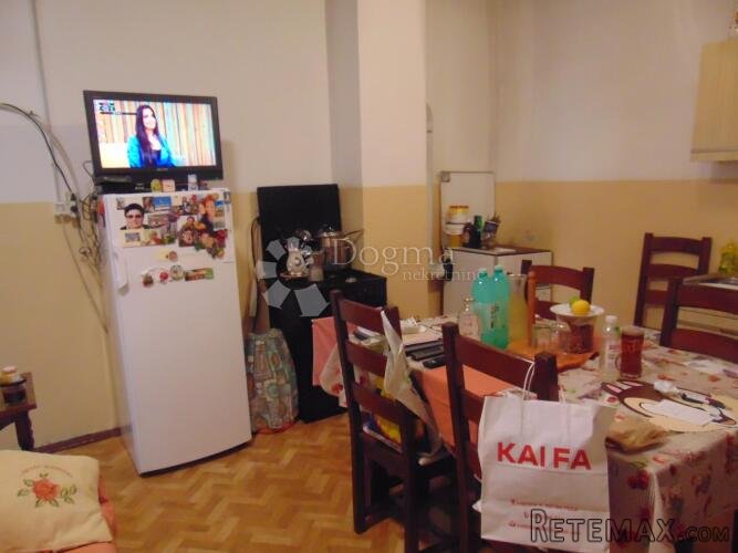 Stan u samom centru Rovinja za adaptaciju - 6