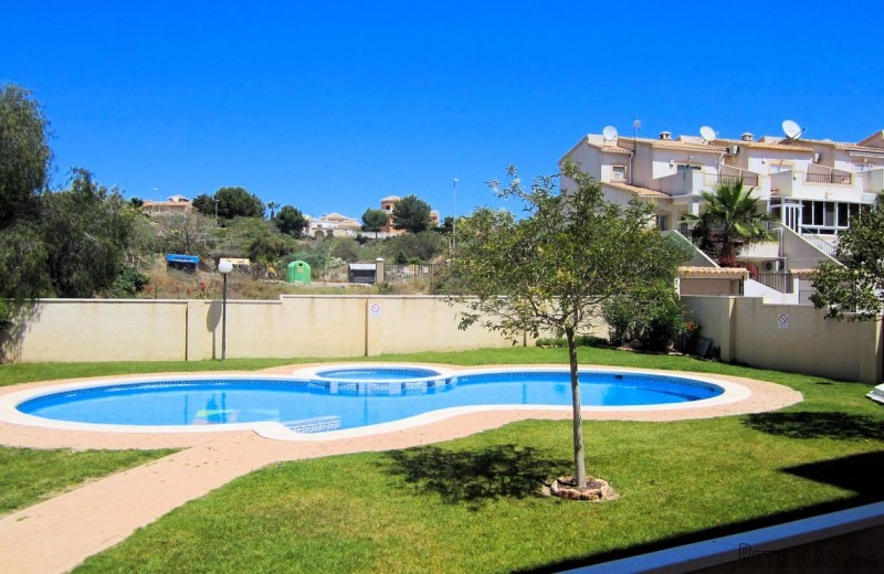 2 Bedrooms Apartment For Sale
