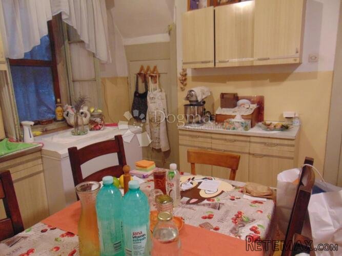 Stan u samom centru Rovinja za adaptaciju - 8