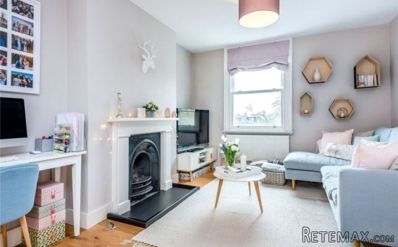 An Excellent Sized Light And Airy.. - 2