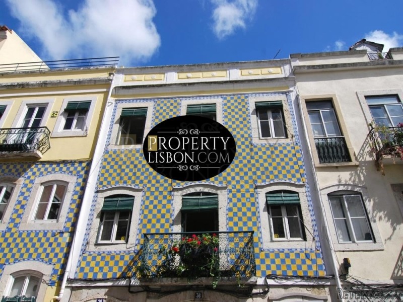 Charming 5+ bedroom apartment with..