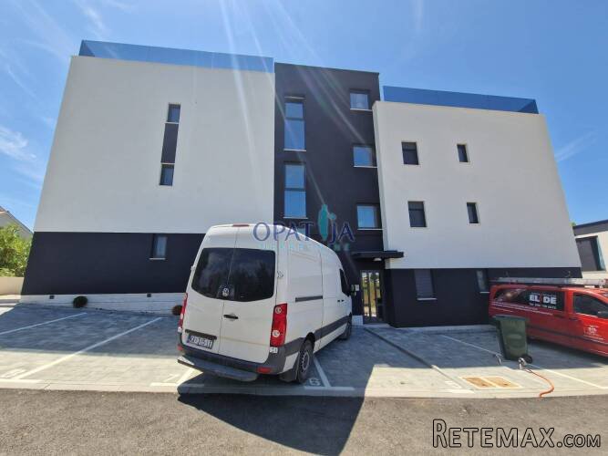 Privlaka, stan S3 s pogledom na more 75m do more - 3