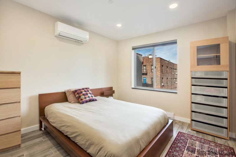 3 Bedrooms - Condo - New York State -.. - 2
