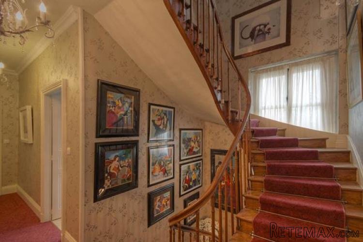 Charroux (86) - Elegant manoir, beautifully restored offering 7.. - 9