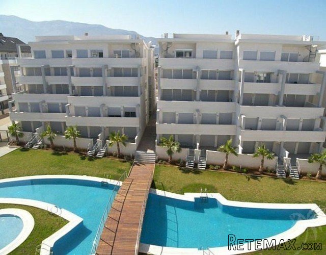 This 3 bedroom, 2 bathroom penthouse with large terraces is..