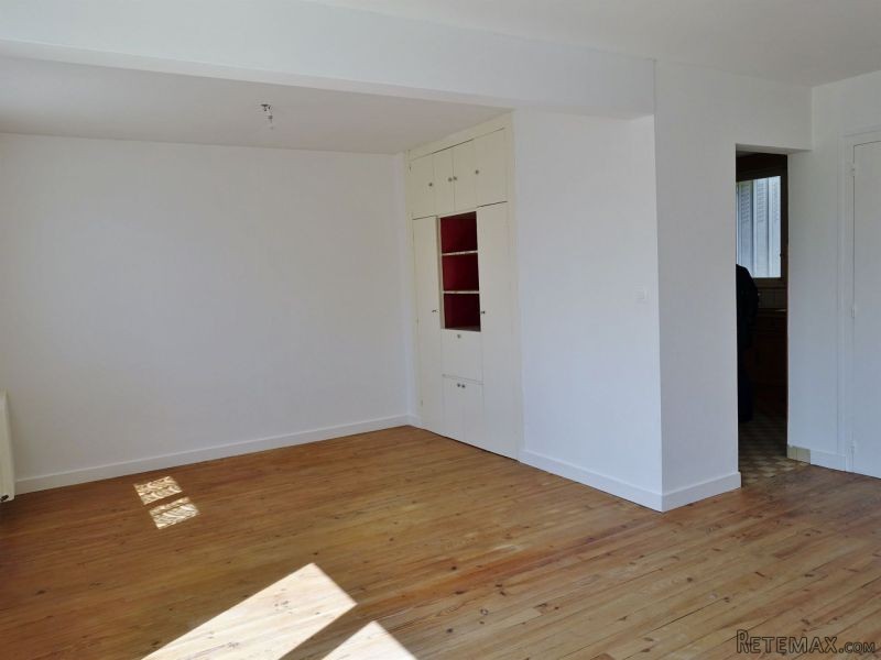 Sale House Saintes (17100) Rive Droite - 2