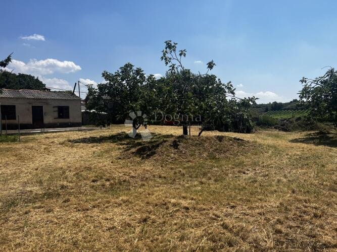 Građevinsko zemljište u mirnom naselju, Kaštelir - 2