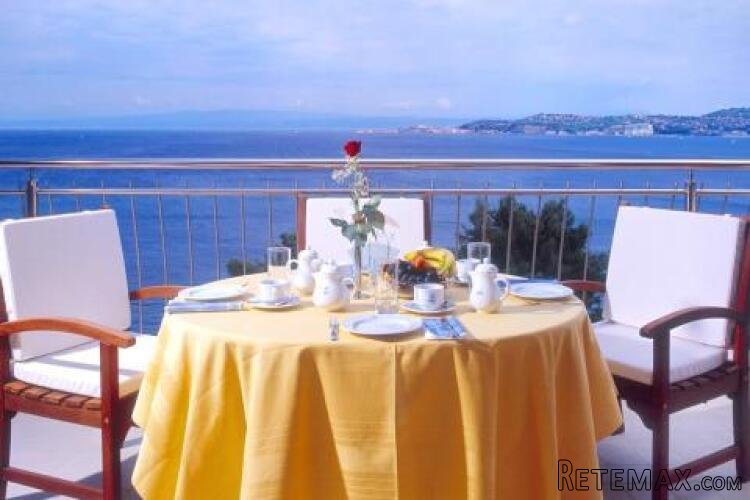 Istra, Umag - apartman prizemlje, terasa, lift, pogled more,