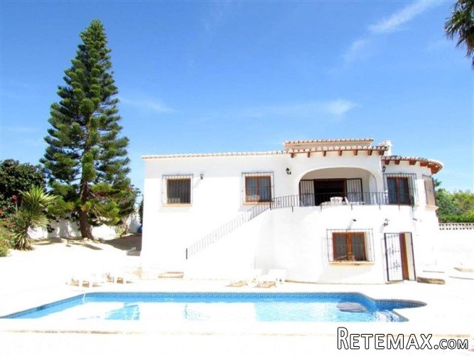 South facing villa offering lovely open views up to..