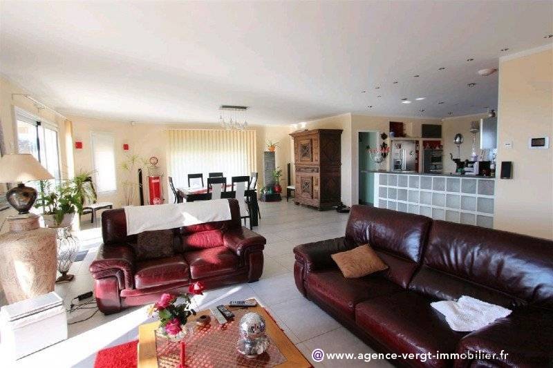 Modern Property Set Near Bergerac - 2