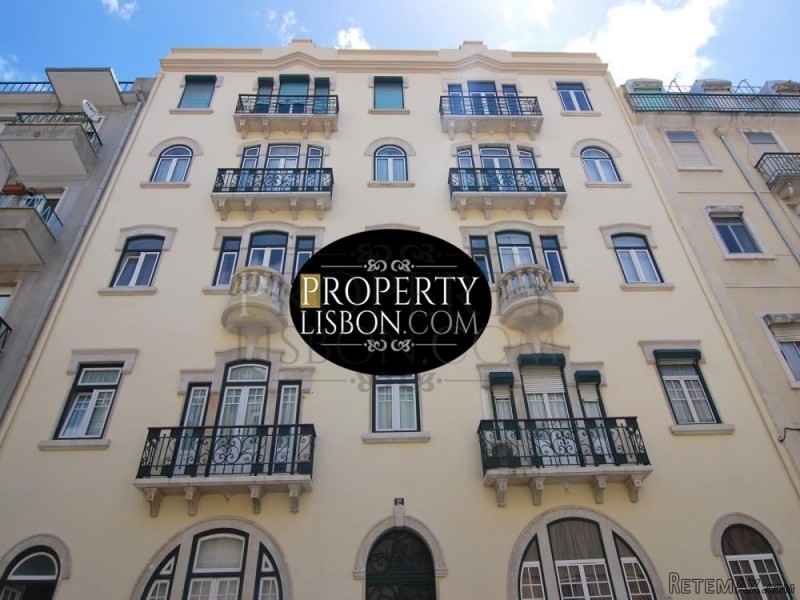 Renovated 3-bedroom character apartment.. - 2