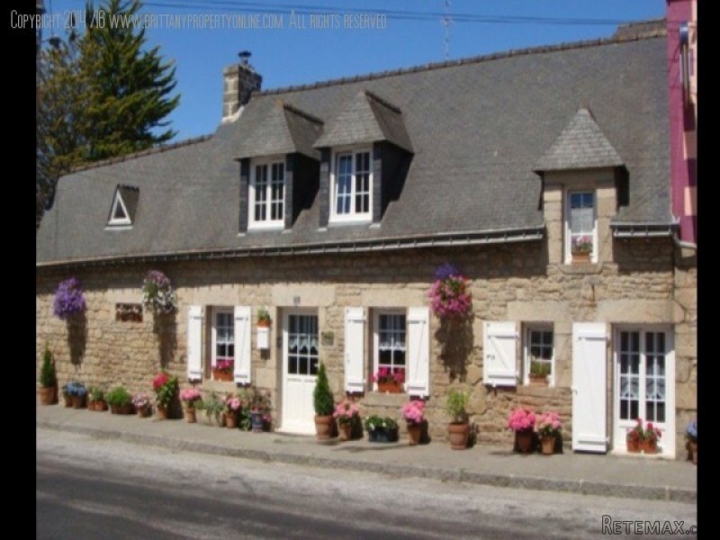 Beautiful 3 bed longere perfect lock..