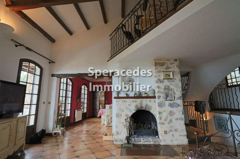 Speracedes 5 Bedroom House With Sea View - 2