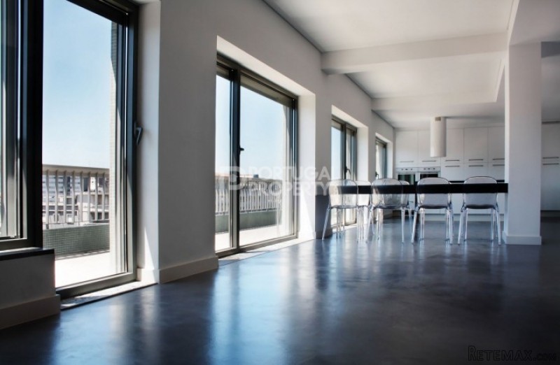Stunning Minimalistic Penthouse in..