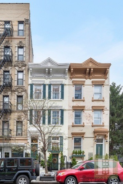 6 bedroom Town House For Sale: 1596..