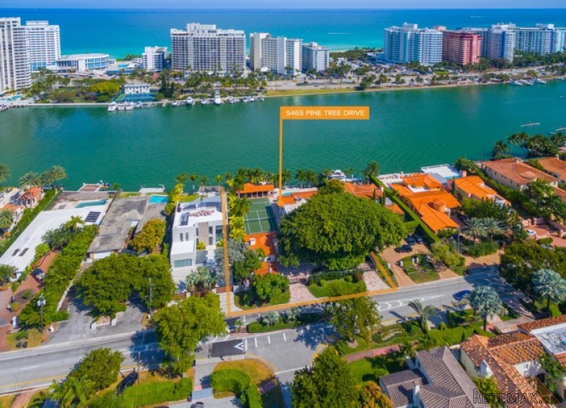 10 bedroom House For Sale: 5465 Pine.. - 2