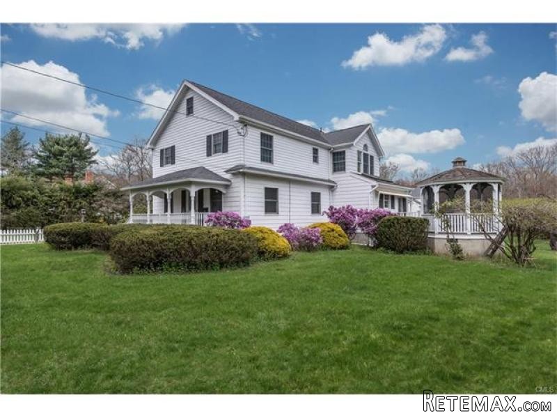 5 bedroom House For Sale: 520 STURGES..