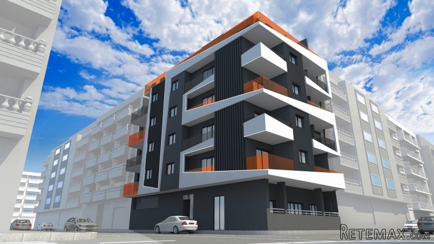Los apartamentos se ubican en Torrevieja a 400 metros de.. - 2