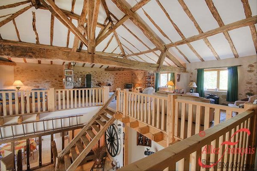 Chabanais (Charente) - Character filled barn conversion in a..