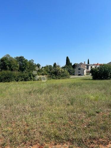 Privlačno građevinsko zemljište - 1508 m² - 3