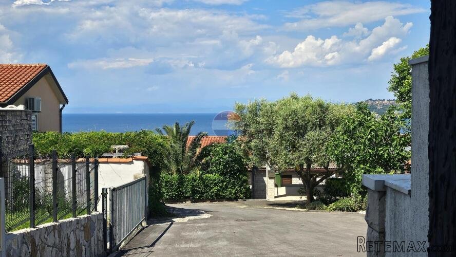 Istra, Crveni vrh- studio apartman blizu mora