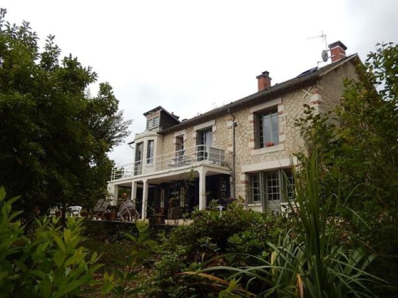 5 bedroom Villa For Sale: 79000 NIORT - 2