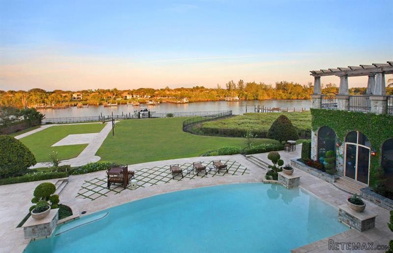 7 bedroom Residence For Sale: Jupiter..