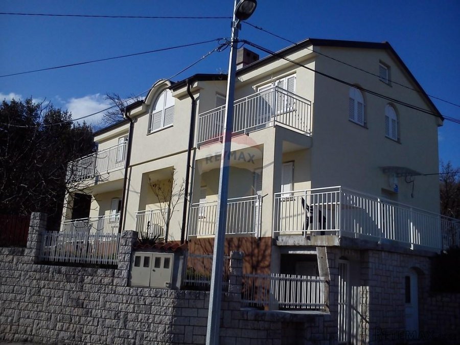 OPATIJA, Pobri - Kuća sa 4 stana - 2