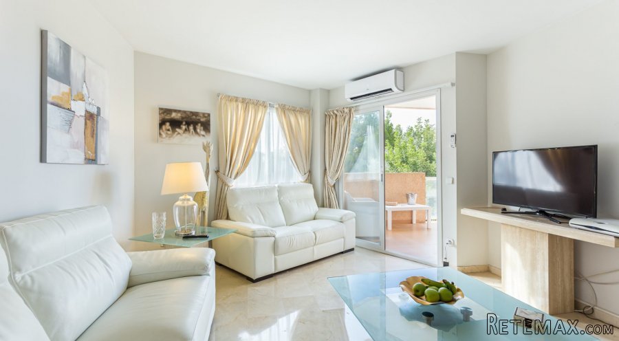 The property has a construction area of 145 m2 including 11..